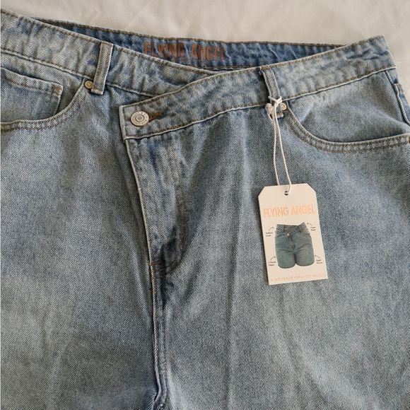 NWT Flying Angel Blue Denim Asymmetrical Zip Shorts Size 17 / 18 - Picture 9 of 9